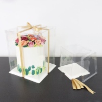 35 x 35 x 38 cm transparente Tortenbox mit Schleife